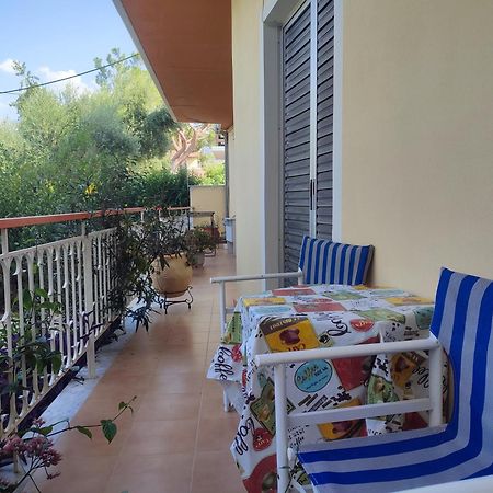 Mema'S Tranquil Studio In Patra - Free Parking Εξωτερικό φωτογραφία